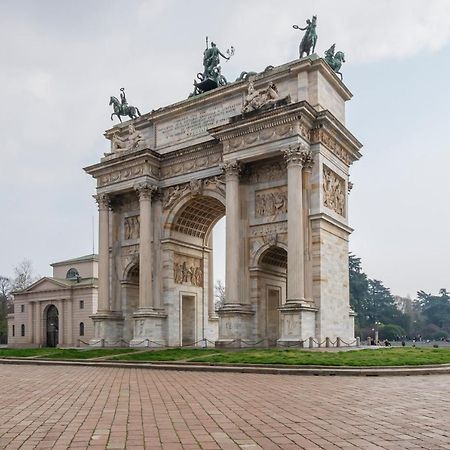 Luxury Apartment Near Arco Della Pace Guerrazzi 9 Milano Exterior foto